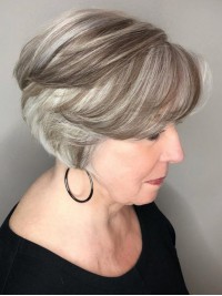 Kurze Spitzefront 8" Graue Bob Frisur Echthaarperücken